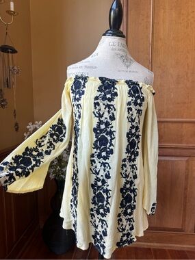 Embroidered Off-Shoulder Yellow Tunic Top with Black Floral Detail Latiste Amy